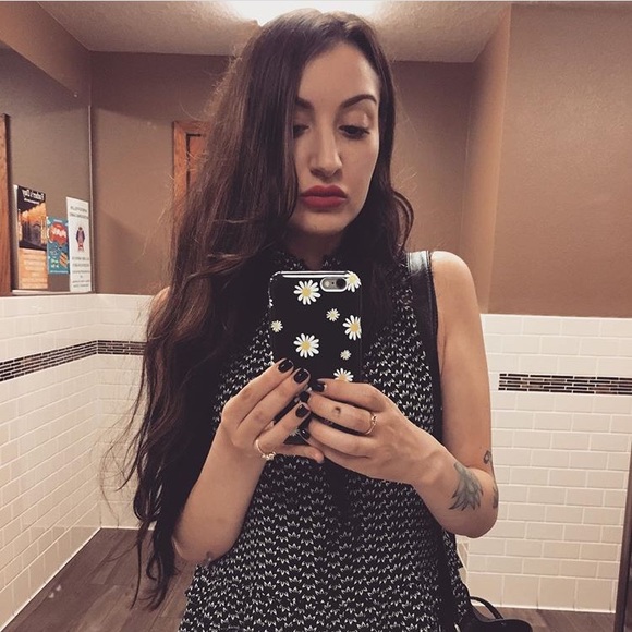 Meet your Posher, Ashley - Picture 1 of 1